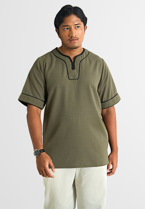 Hamza Men's Demure Short Sleeve Top