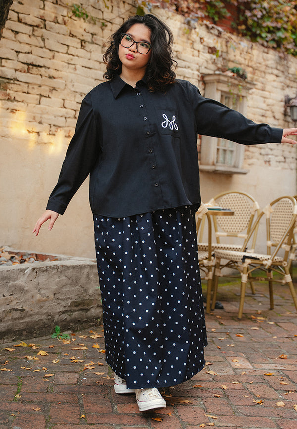 Janara Embroidery Pocket Cropped Shirt