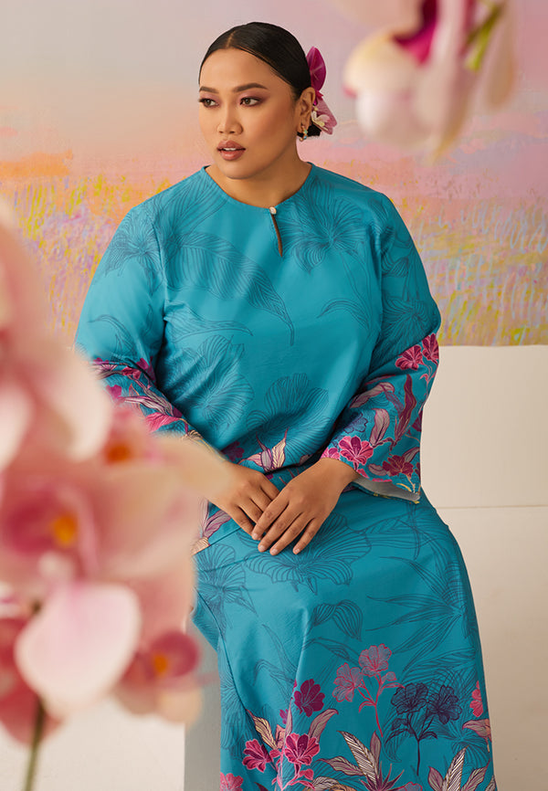 Kaifiya Malaysian Batik Kurung Kedah Set