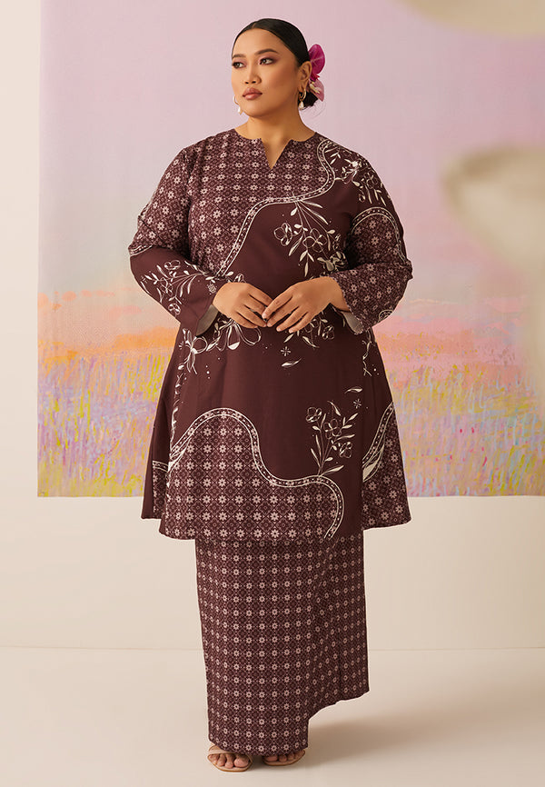 Purnama Malaysian Batik Kurung Pahang Set