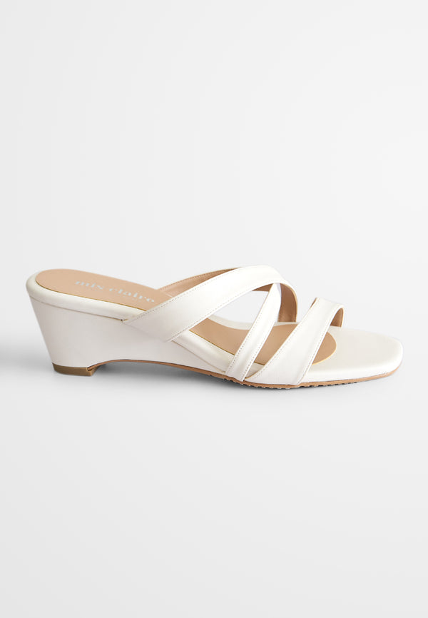 Connor Criss Cross Strappy Sandals - White