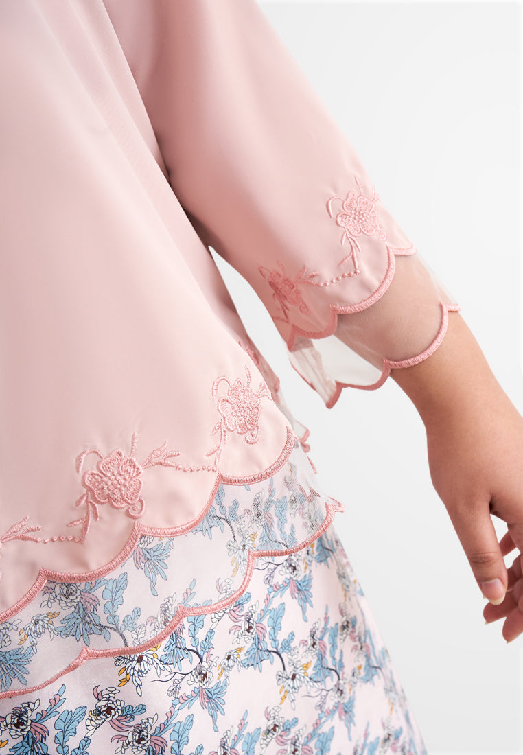 Ellah Petite Plus Short Embroidery Kurung Top - Pink