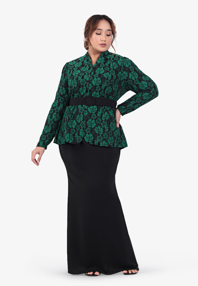 Lamia Raya Elegant Belted Lace Kurung Set - Green