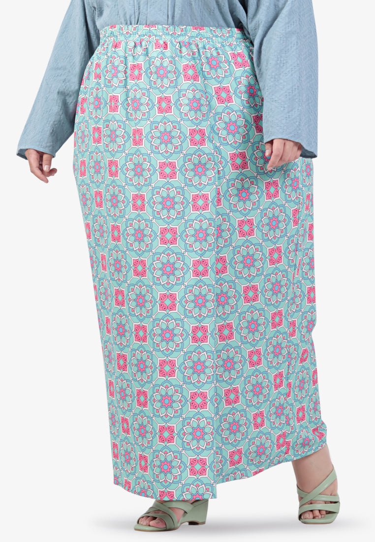 Nuryn Raya Embroidery Print Kebaya Set - Blue