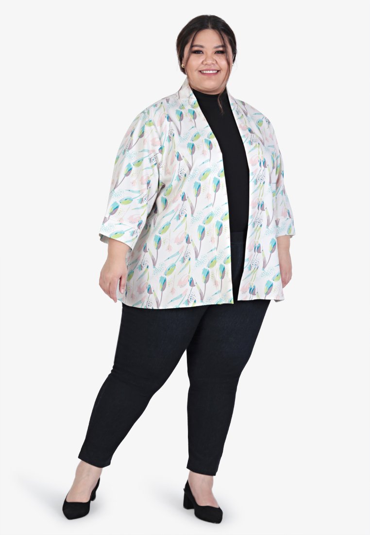 Oriel CNY Tulip Collection Kimono Outerwear - Beige