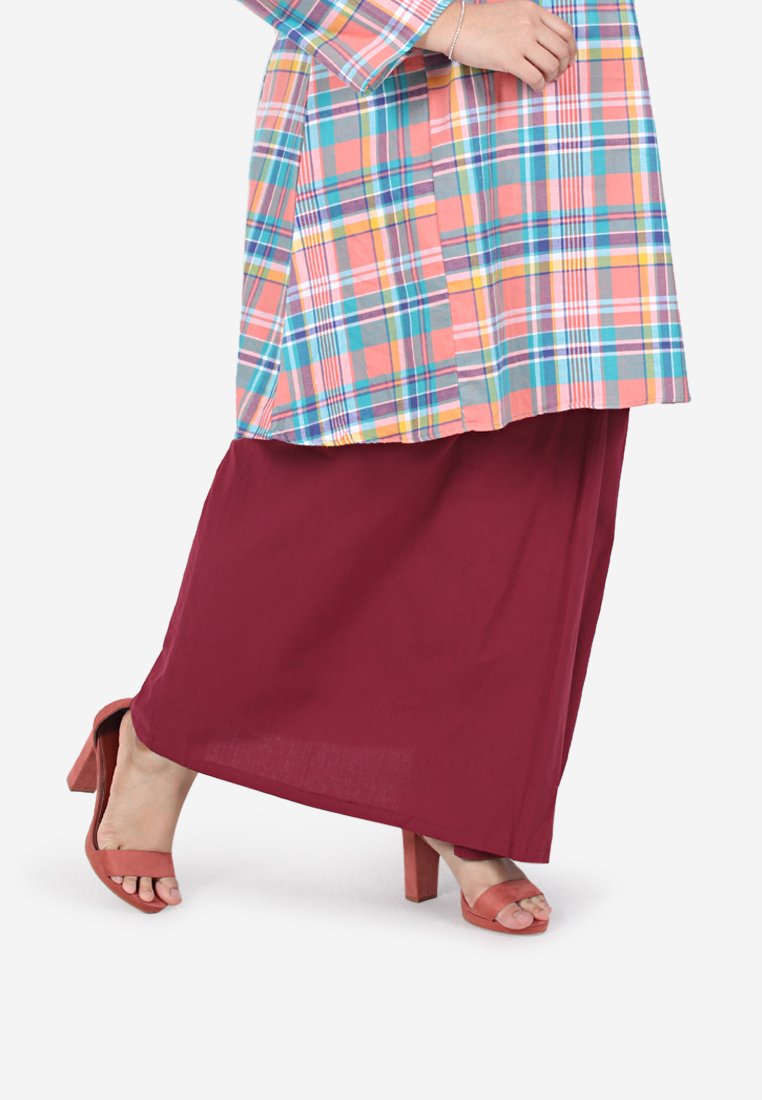 Semya OOTB Collection Plain Long Skirt - Maroon